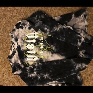 “Vibin and thrivin” long sleeve t-shirt